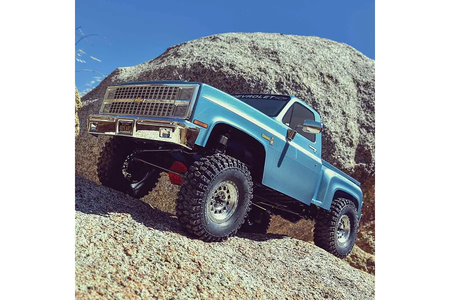 Axial SCX10 III Base Camp Pro-Line &amp;#039;82 Chevy K10 RC Rock Crawler Electric 4WD 1/10 Scale RTR - Limited Edition image 118024