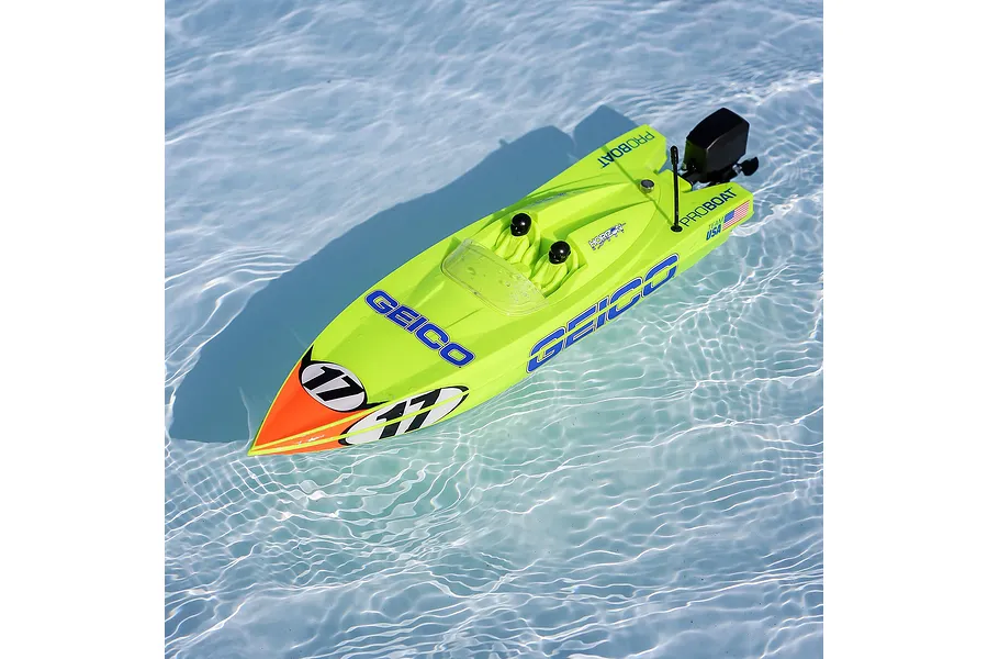 Pro Boat Miss Geico Power Boat Racer 17&amp;quot; Deep V Brushless Electric RC Speed Boat image 119321