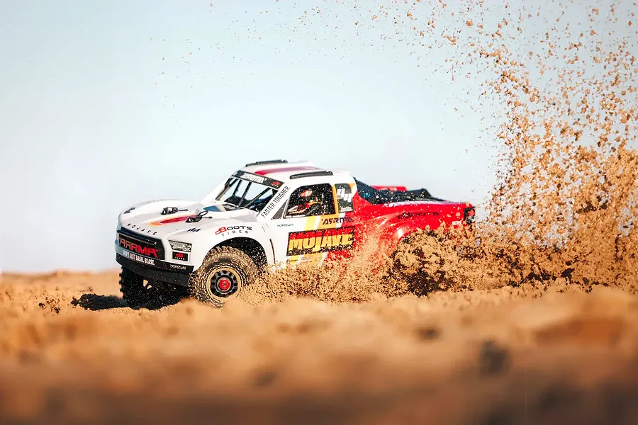 ARRMA Mojave 4X4 4S BLX RC Short Course Truck Electric Brushless 4WD 1/8 Scale RTR - White image 121647
