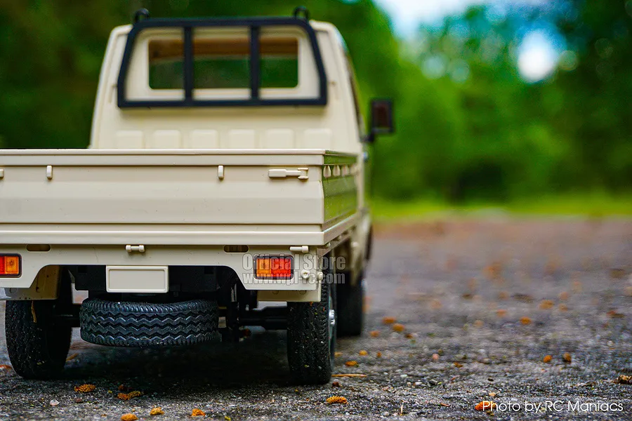 WPL D14 Suzuki Carry RC Drift Kei Truck Electric 4WD 1/10 Scale RTR - White image 121752