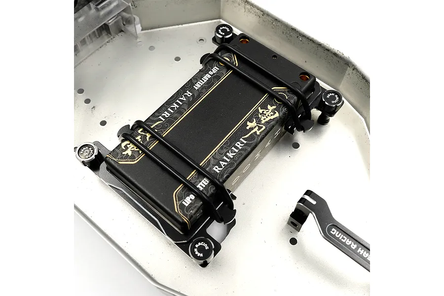 Yeah Racing Aluminium Shorty Battery Holder - Black image 2