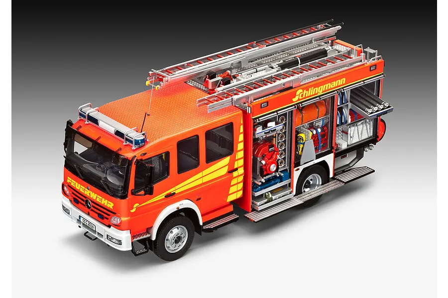Revell 1/24 Schlingmann LF 20/16 Firetruck Scaled Plastic Model Set image 125403