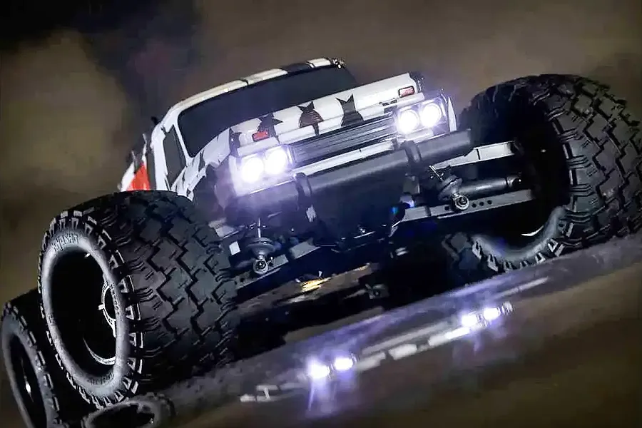Kyosho Mad Wagon VE RC Monster Truck Electric Brushless 4WD 1/10 Scale RTR - Black/White image 127915