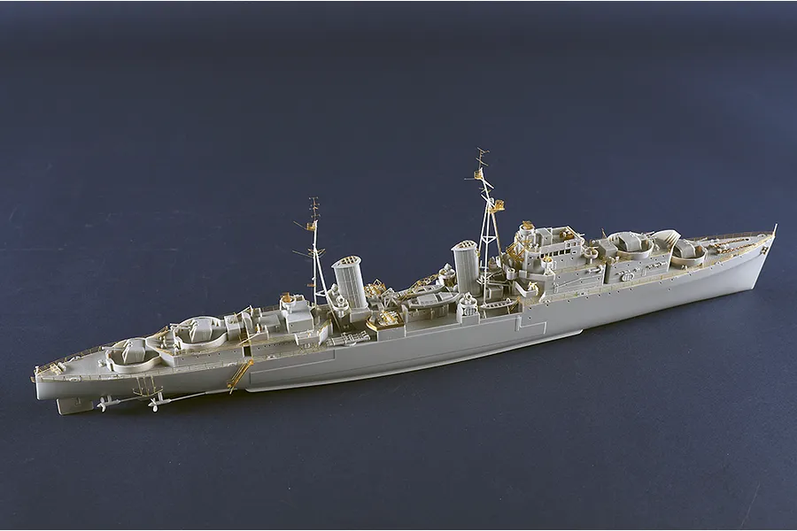 Trumpeter 1/350 HMS Scylla Dido-Class Light Cruiser Scaled Plastic Model Kit image 129622