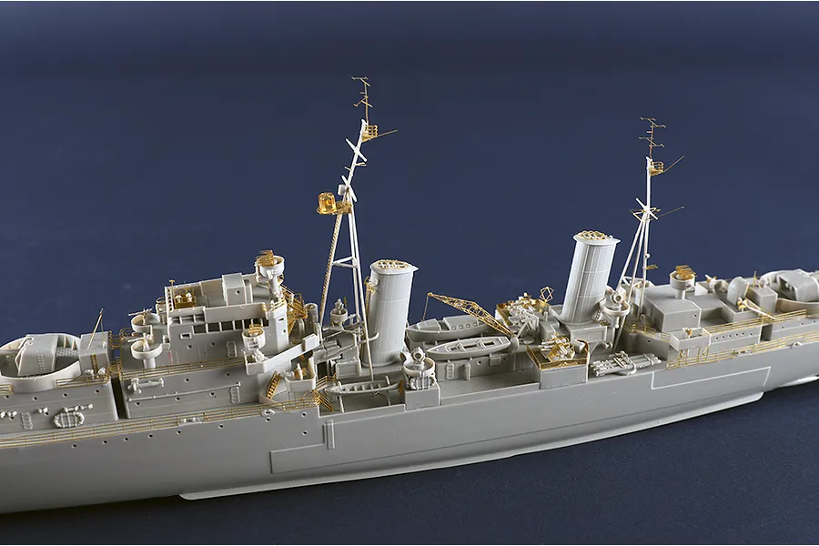 Trumpeter 1/350 HMS Scylla Dido-Class Light Cruiser Scaled Plastic Model Kit image 129623
