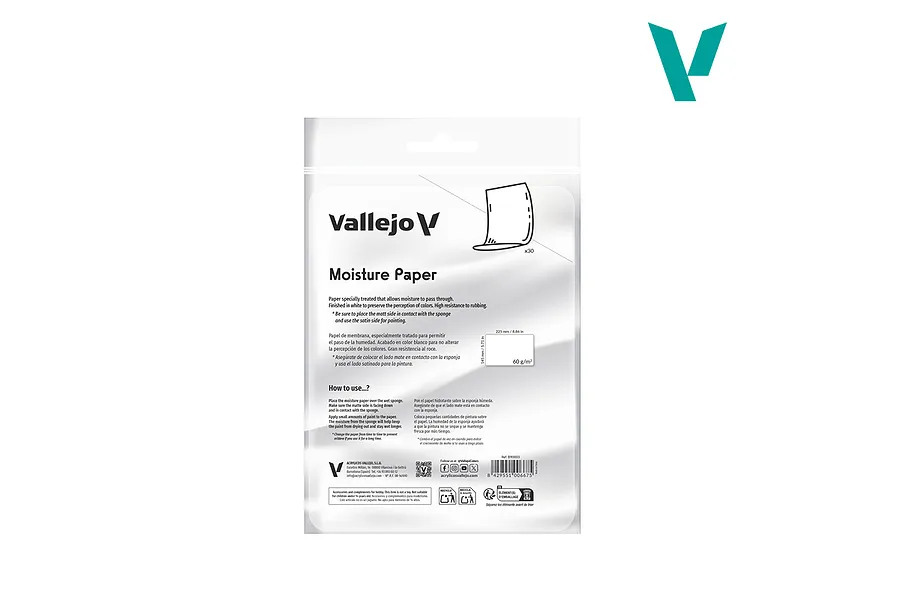 A sealed plastic bag containing 30 sheets of Vallejo Moisture Paper for wet palettes, featuring instructions and product details printed on the front.