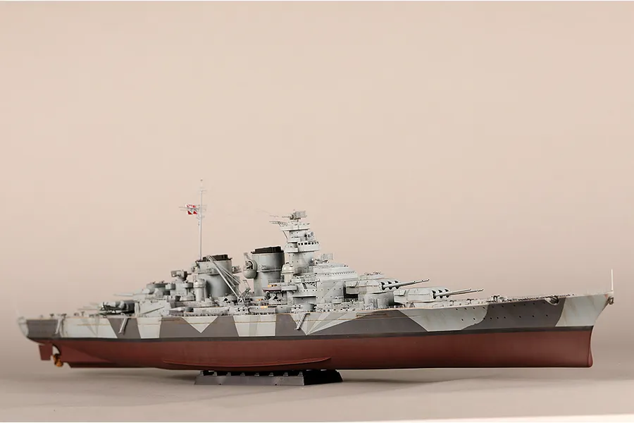 Trumpeter 1/350 DKM H Class Battleship Scaled Plastic Model Kit image 130126