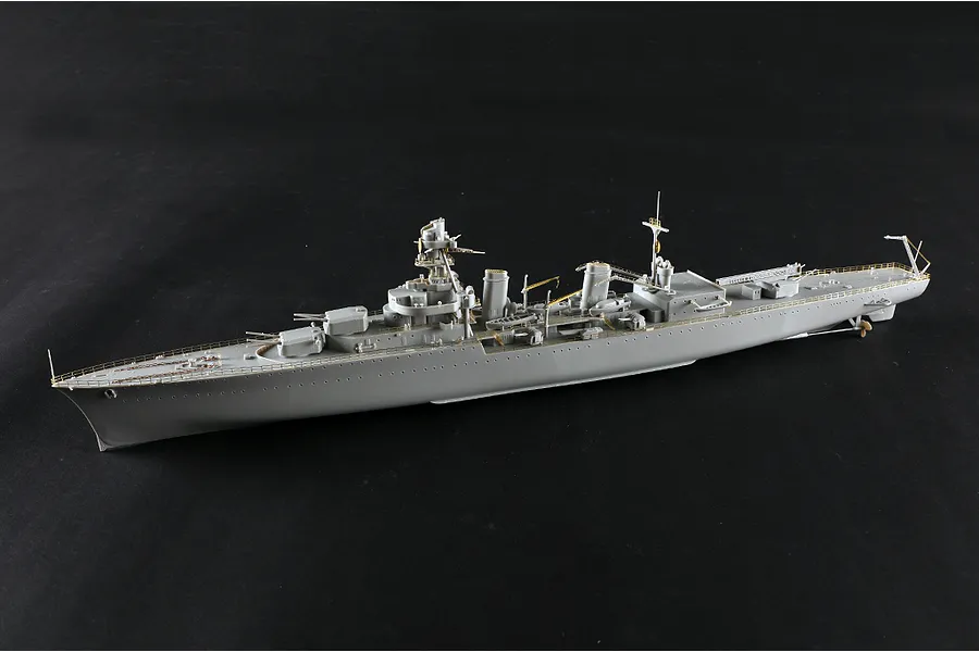 Trumpeter 1/350 French Marseillaise Light Cruiser Scaled Plastic Model Kit image 130134