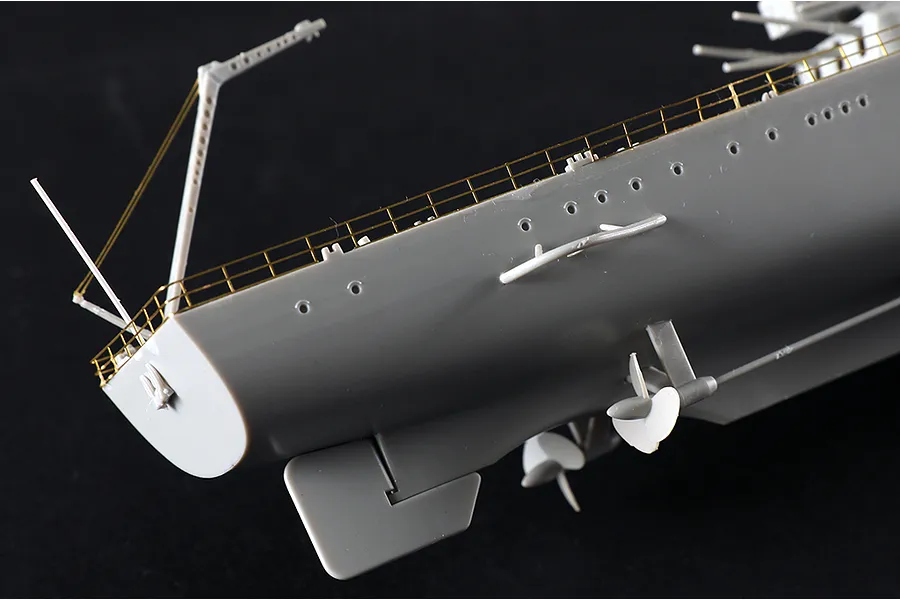 Trumpeter 1/350 French Marseillaise Light Cruiser Scaled Plastic Model Kit image 130140