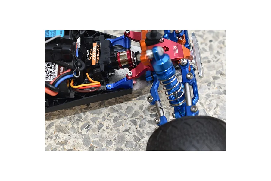 GPM Aluminium Front Chassis Brace 2Pcs - Blue image 130845