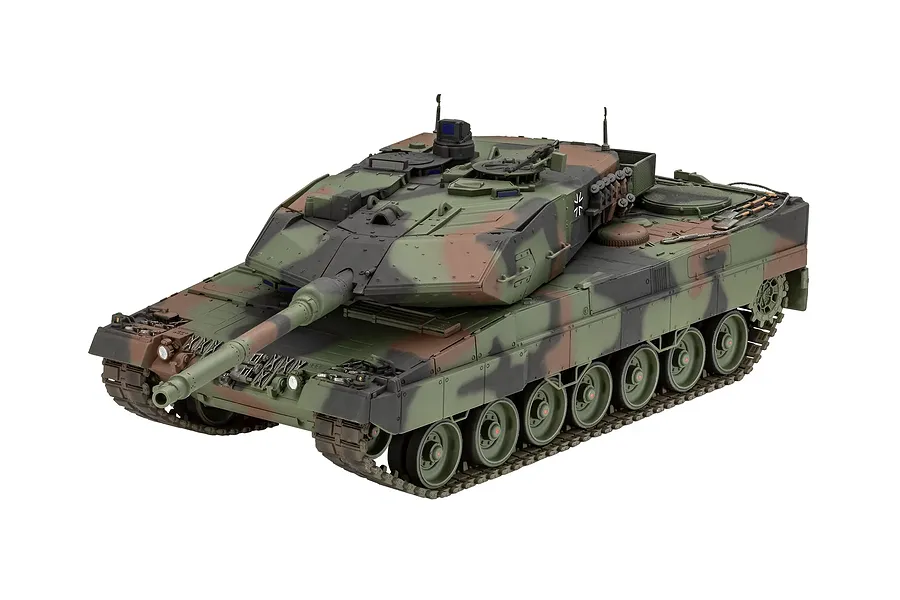 Revell 1/35 Leopard 2A6M+ Tank Scaled Plastic Model Kit image 2