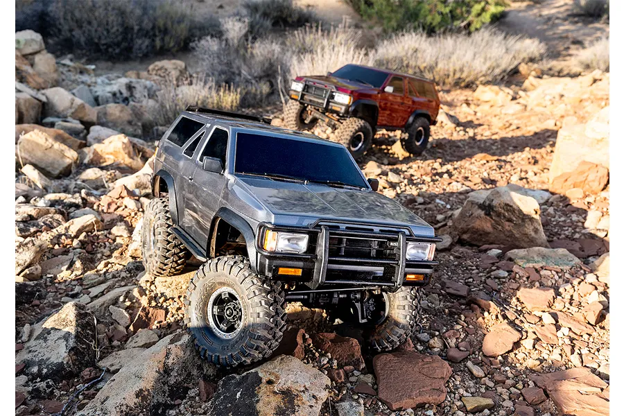 Traxxas TRX-4 Nissan Pathfinder RC Rock Crawler Electric 4WD 1/10 Scale RTR image 132668