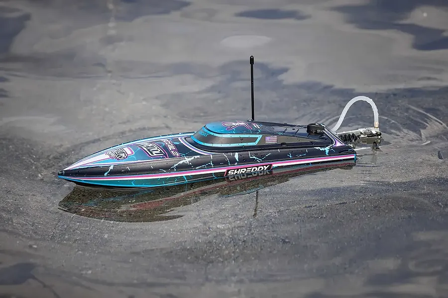 Pro Boat Recoil 2 Shreddy 18&amp;quot; Deep-V Brushless Electric RTR RC Speed Boat - Black image 132688