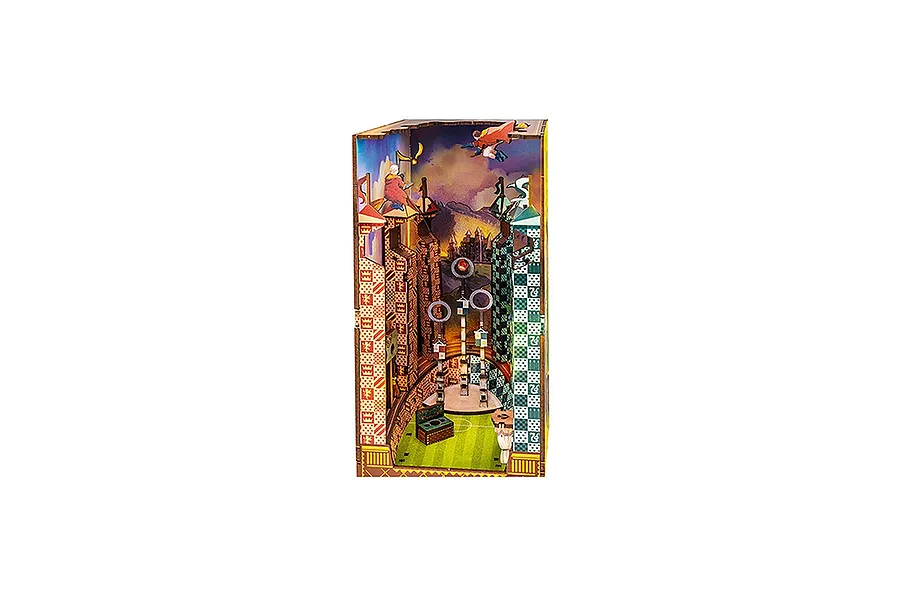 Revell Book Nook - Harry Potter: Quidditch Field image 132895