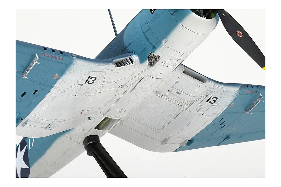 Tamiya 1/32 Vought F4U-1 Corsair Birdcage Fighter Scaled Plastic Model Kit image 134061