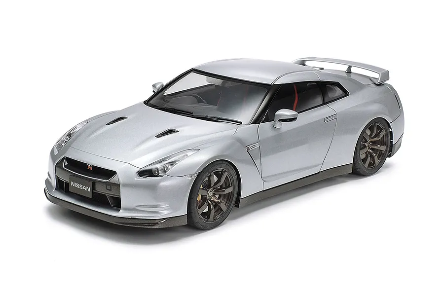 Tamiya 1/24 Nissan R35 GT-R Scaled Plastic Model Kit image 134173