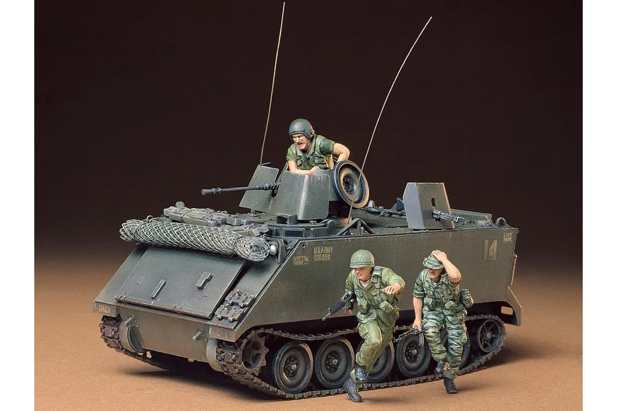 Tamiya 1/35 U.S. M113 Armoured Cavalry Assault Vehicle Scaled Plastic Model Kit image 134204