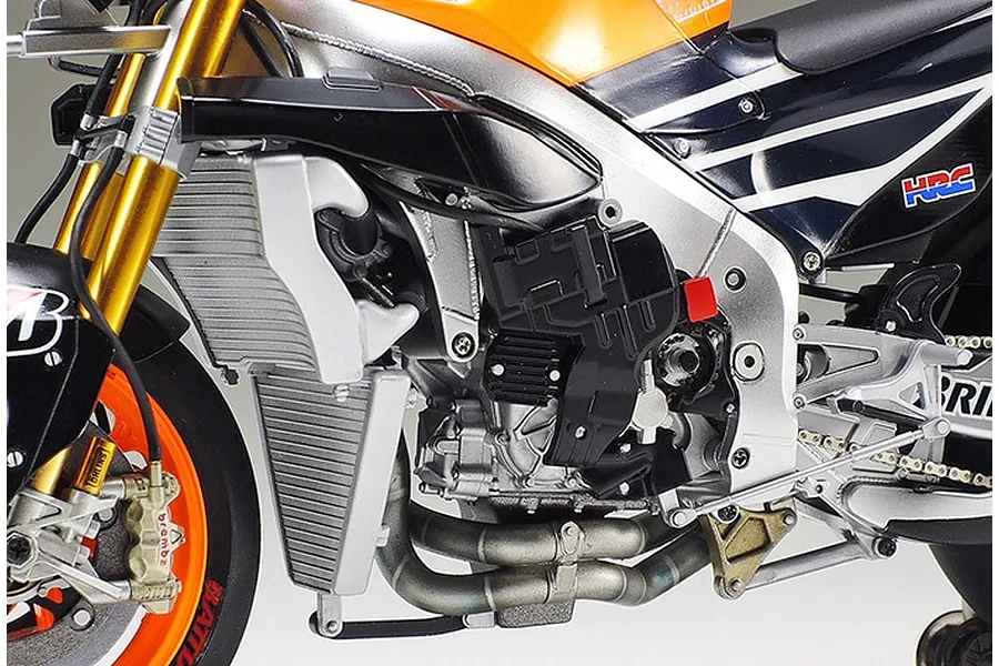 Tamiya 1/12 Repsol Honda RC212V 14 Motorcycle Scaled Plastic Model Kit image 134251