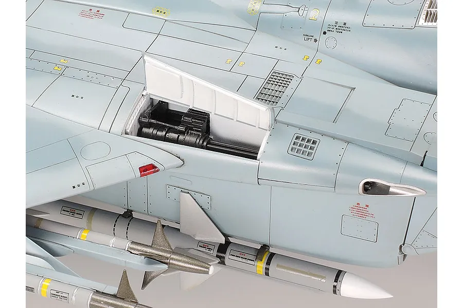 Tamiya 1/32 McDonnell Douglas F-15J Eagle Jet Scaled Plastic Model Kit image 134643