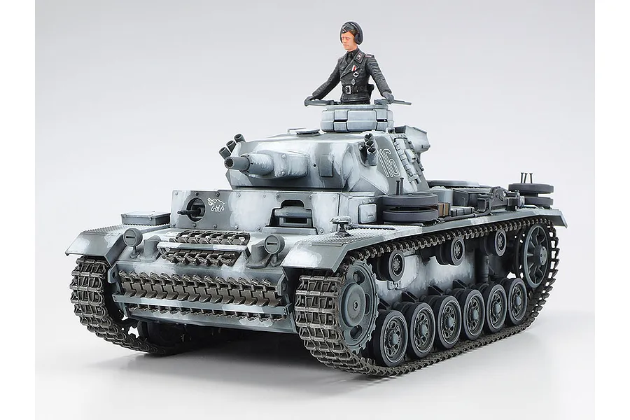 Tamiya 1/35 German Panzerkampfwagen III Ausf.N (Sd.Kfz.141/2) Tank Scaled Plastic Model Kit image 134770