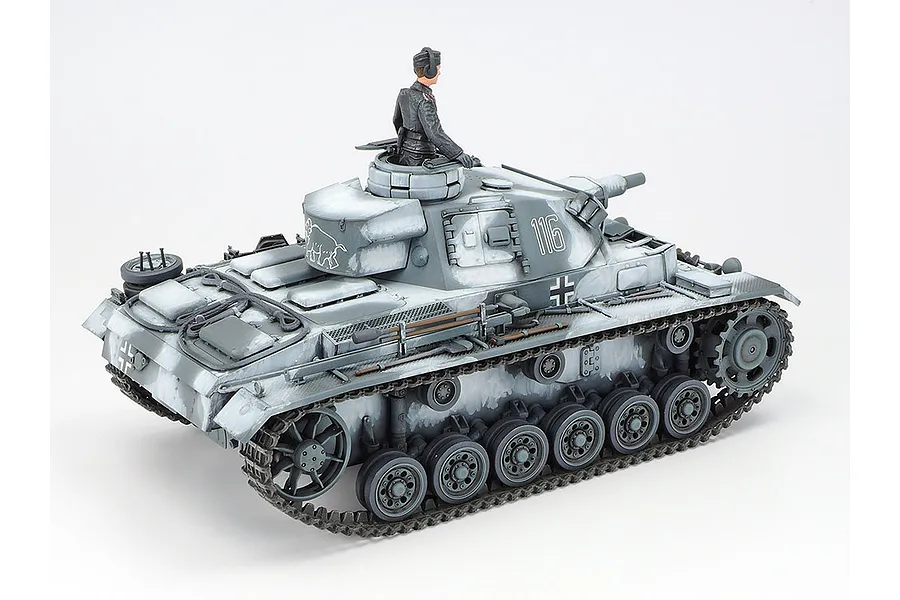 Tamiya 1/35 German Panzerkampfwagen III Ausf.N (Sd.Kfz.141/2) Tank Scaled Plastic Model Kit image 134771