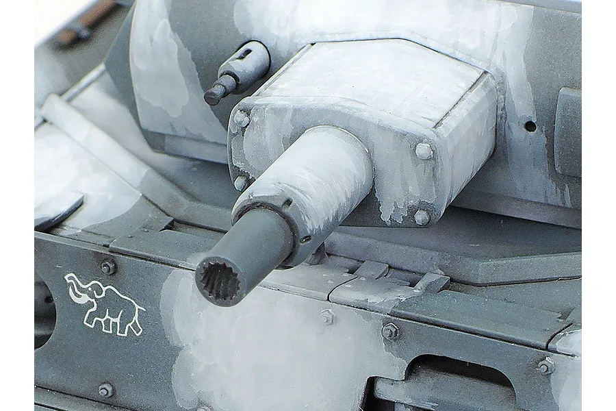 Tamiya 1/35 German Panzerkampfwagen III Ausf.N (Sd.Kfz.141/2) Tank Scaled Plastic Model Kit image 134774