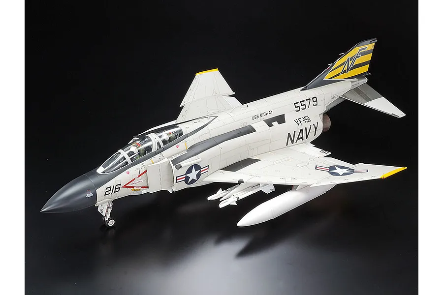 Tamiya 1/32 McDonnell Douglas F-4J Phantom II Jet Scaled Plastic Model Kit image 134840