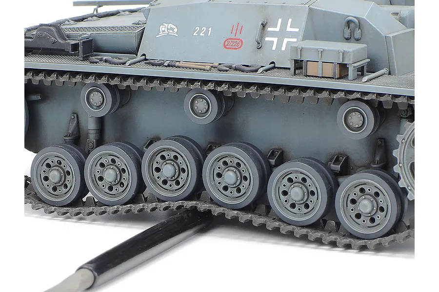 Tamiya 1/35 German Sturmgeschutz III Ausf.b (Sd.Kfz.142) Scaled Plastic Model Kit image 6