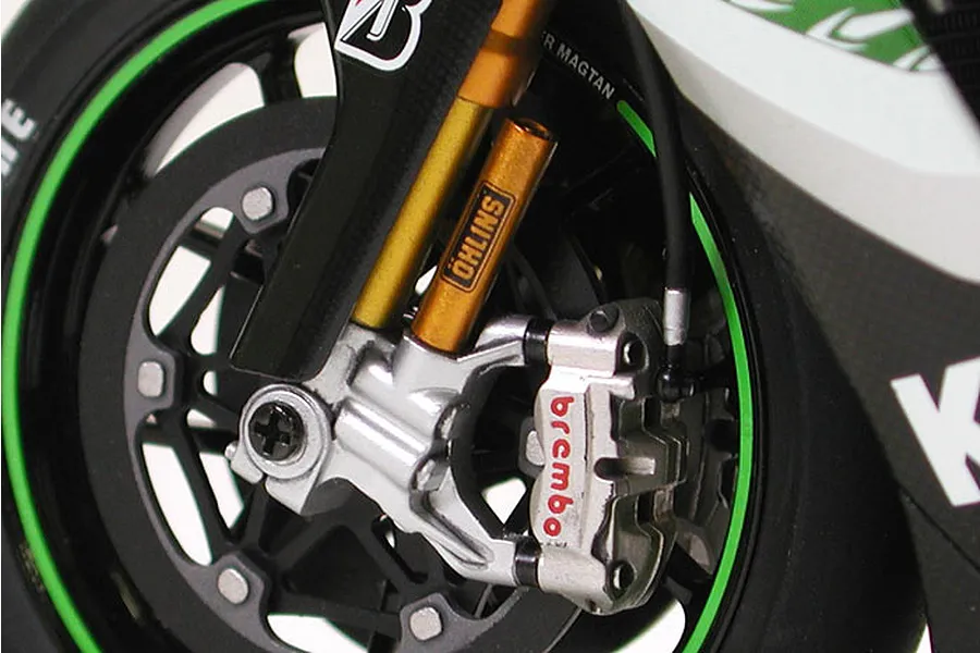 Tamiya 1/12 Kawasaki Ninja ZX-RR Motorcycle Scaled Plastic Model Kit image 135247