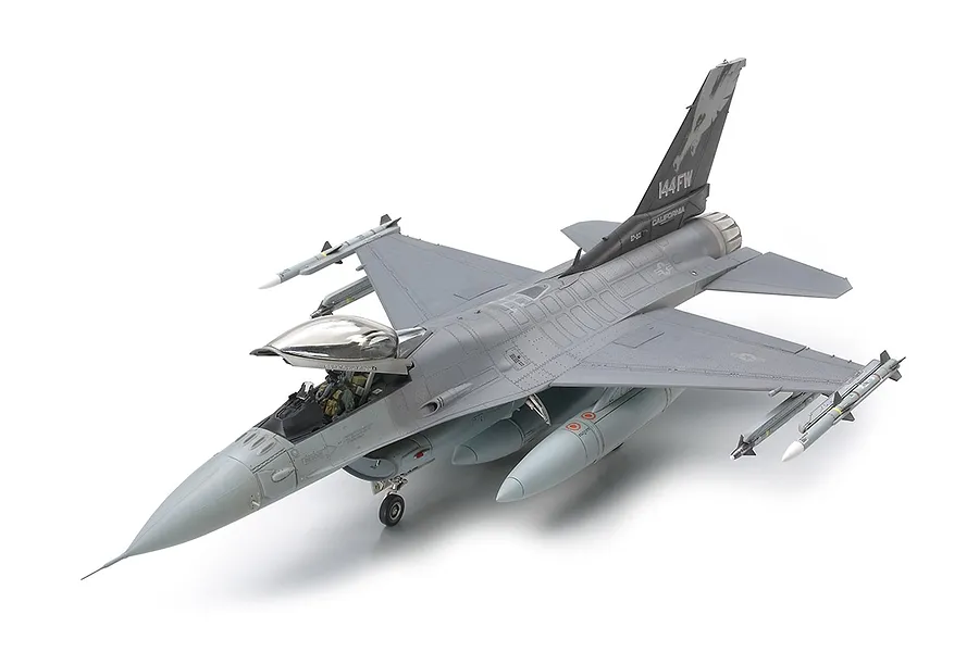 Tamiya 1/48 Lockheed Martin Block 25/32 F-16 C Fighting Falcon Ang Jet Scaled Plastic Model Kit image 135263