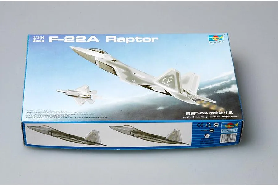 Trumpeter 1/144 F-22A Raptor Jet Fighter Scaled Plastic Model Kit image 135364