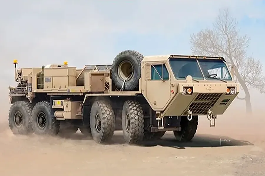 Trumpeter 1/35 M984A2 HEMTT Wrecker Scaled Plastic Model Kit image 136350