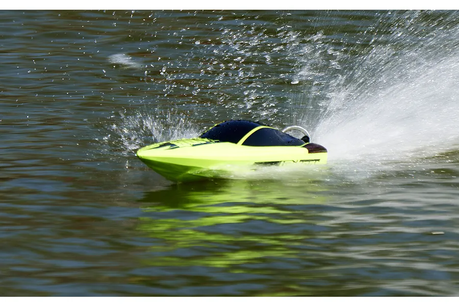 UDI Mosasaurus 22&amp;quot; RC Muscle Boat Brushless Deep-V RTR - Grey image 140898