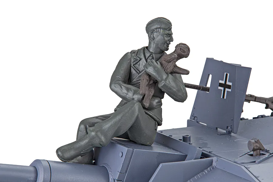 Heng Long German StuG III Ausf. &amp;quot;Sturmgeschütz&amp;quot; (F8 Type) RC Tank Electric Tracked 1/16 Scale RTR image 143067