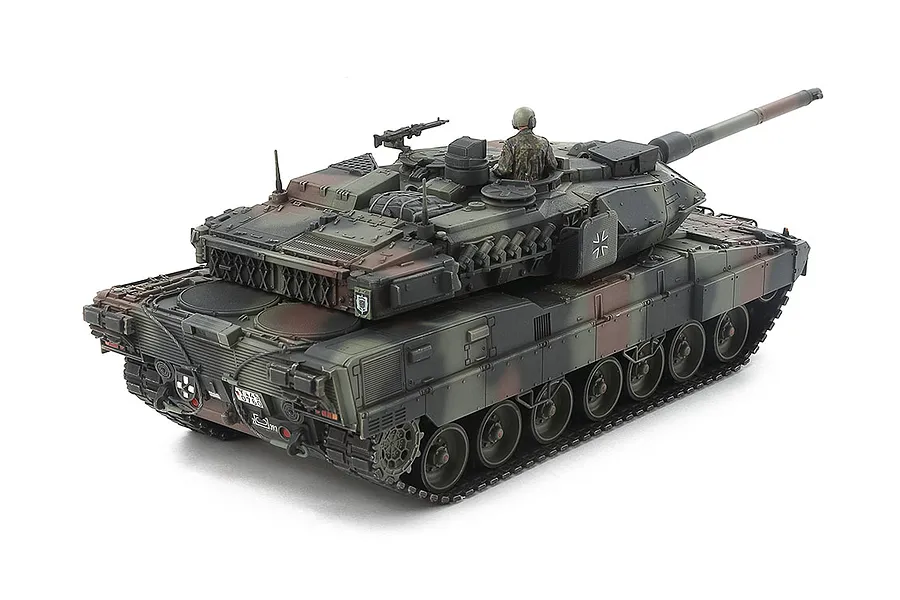Tamiya 1/48 Leopard 2 A7V Main Battle Tank Scaled Plastic Model Kit image 3