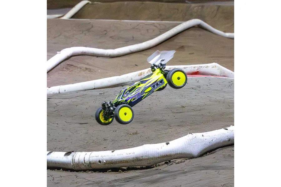 TLR 22X-4 2.0 DC Dirt/Clay RC Buggy Electric 4WD 1/10 Scale Race Kit image 143933