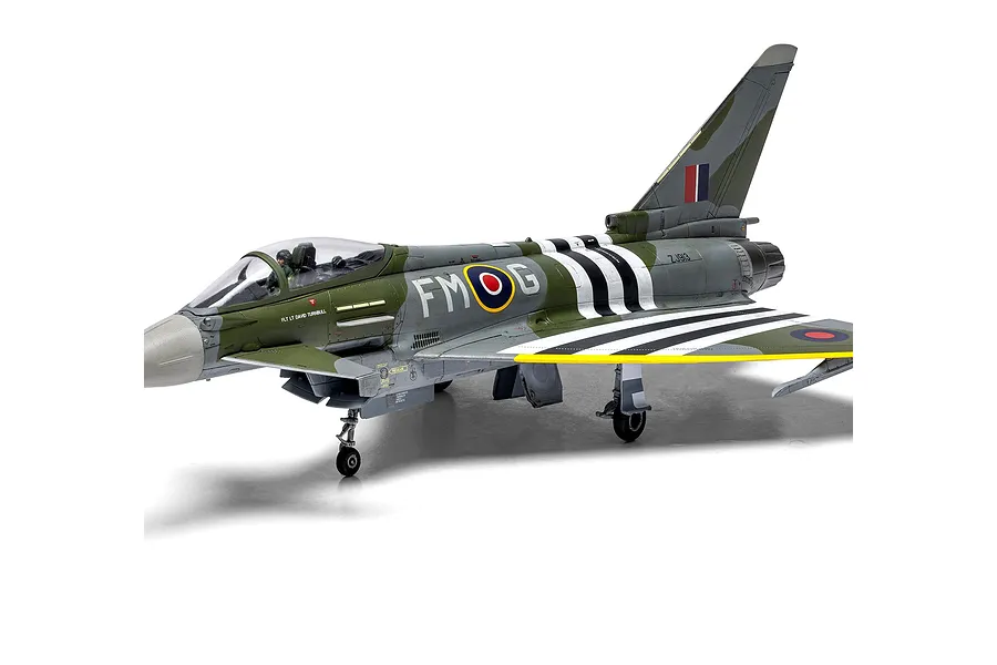 Airfix 1/72 Eurofighter Typhoon FGR.4 &amp;quot;Moggy&amp;quot; &amp;amp; Hawker Typhoon Mk.IB Scaled Plastic Model Kit - Twin Pack image 147180