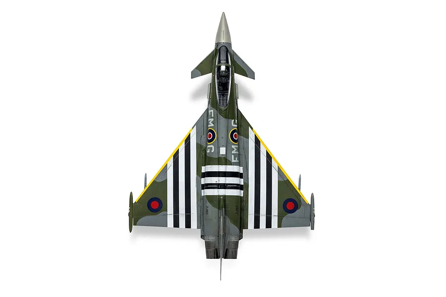 Airfix 1/72 Eurofighter Typhoon FGR.4 &amp;quot;Moggy&amp;quot; &amp;amp; Hawker Typhoon Mk.IB Scaled Plastic Model Kit - Twin Pack image 147182