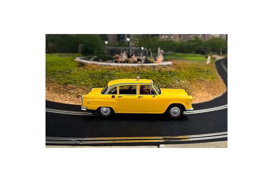 Scalextric 1/32 James Bond Checker Taxi Cab Live and Let Die Slot Car image 147255