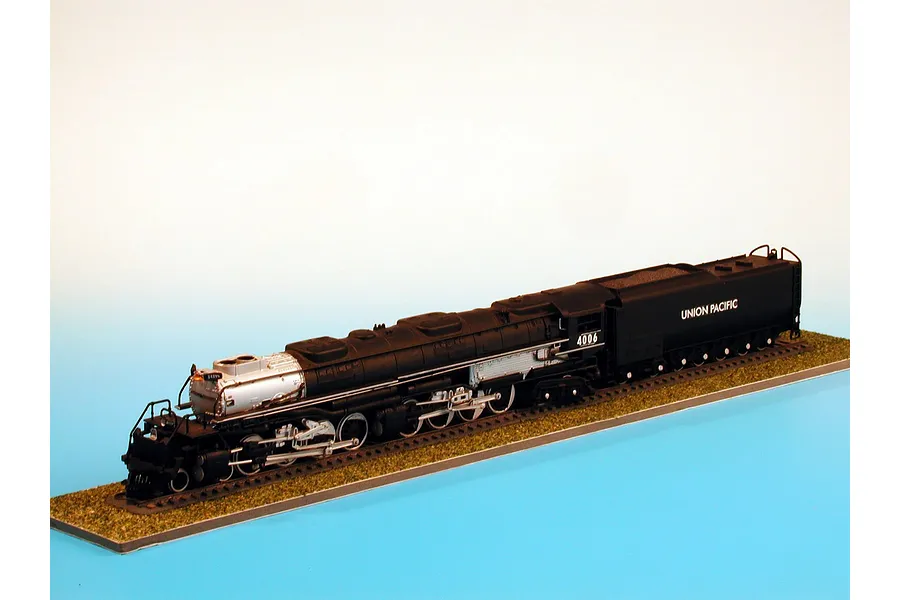 Revell 1/87 Big Boy Locomotive Scaled Plastic Model Starter Kit image 150295