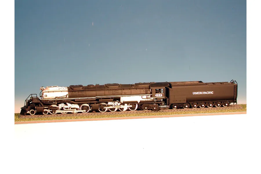 Revell 1/87 Big Boy Locomotive Scaled Plastic Model Starter Kit image 150296