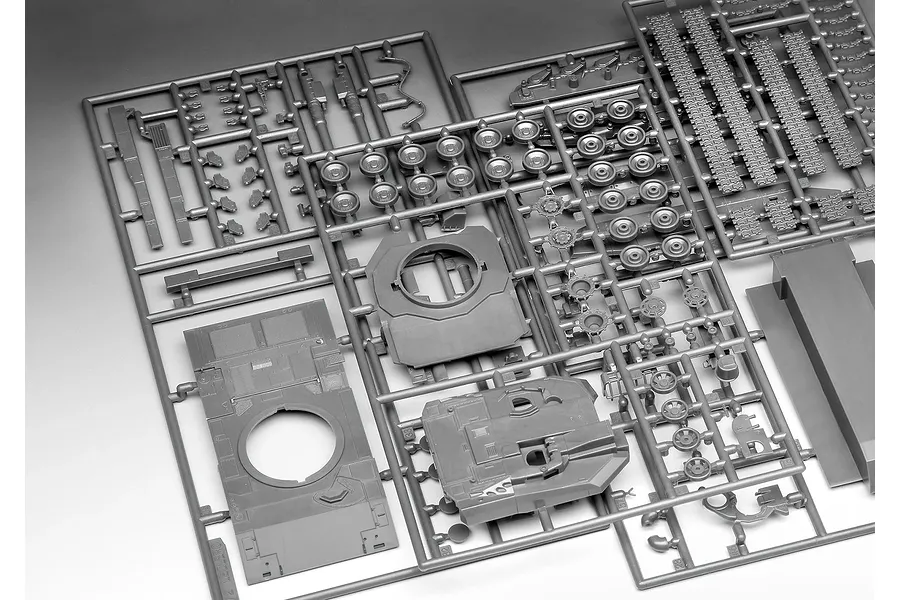 Grey plastic model kit sprues for a 1/72 scale Leclerc tank, showing various tank components like wheels, tracks, and hull parts.