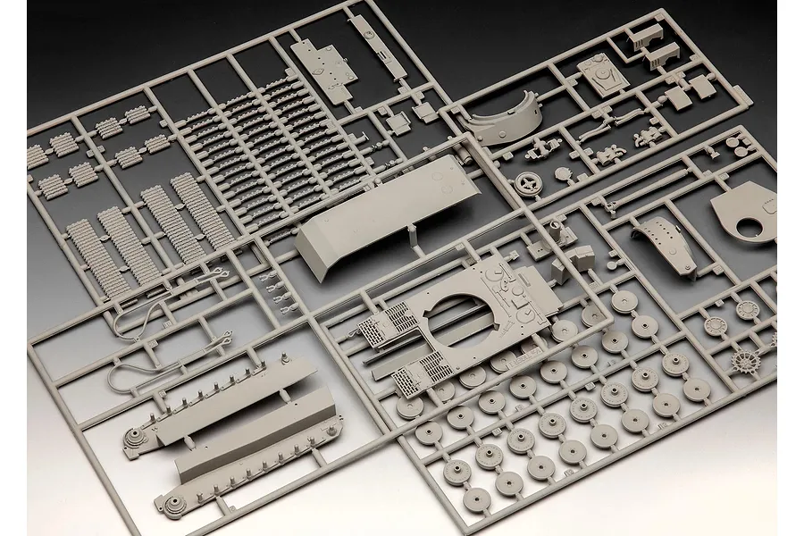 Grey plastic model kit sprues for a 1/72 scale Tiger I tank, showing various parts like wheels, tracks, and hull sections.