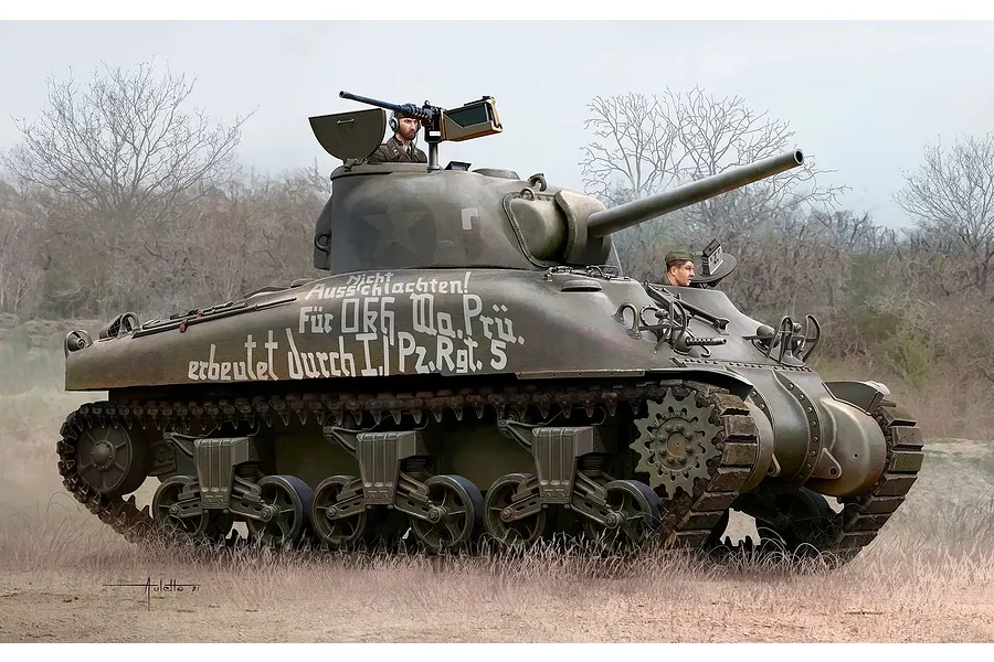 Revell 1/72 Sherman M4A1 Scaled Plastic Model Starter Kit image 2
