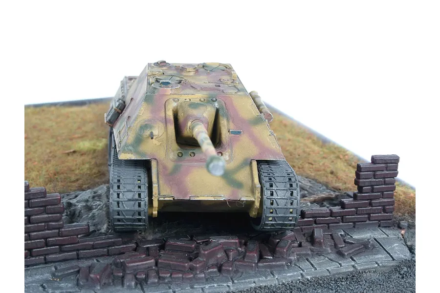 Revell 1/76 Sd.Kfz.173 Jagdpanther Scaled Plastic Model Starter Kit image 5