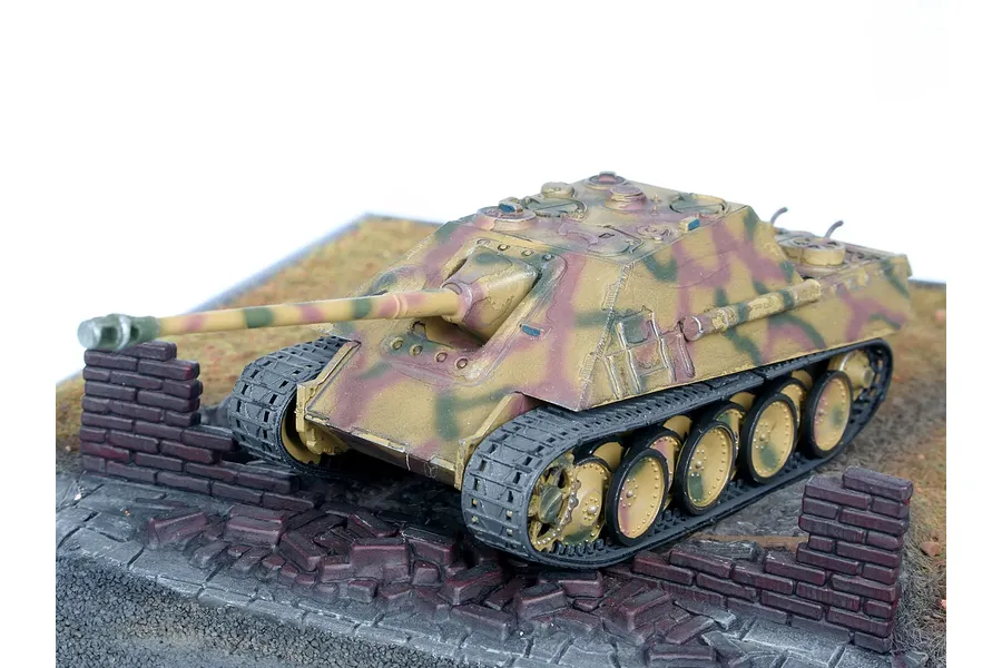 Revell 1/76 Sd.Kfz.173 Jagdpanther Scaled Plastic Model Starter Kit image 6