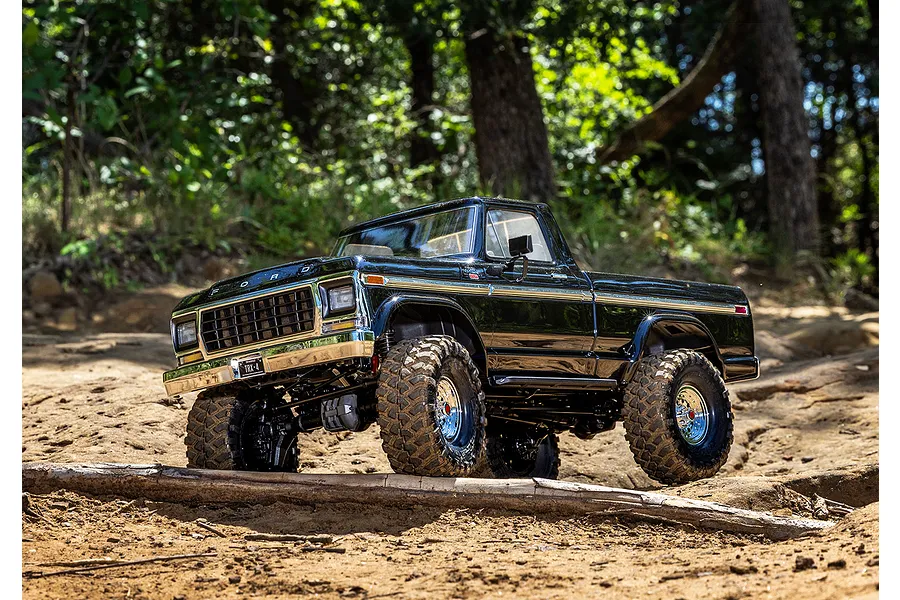 Traxxas TRX-4 1979 Ford F-150 Ranger XLT RC Rock Crawler Electric 4WD 1/10 Scale RTR image 17