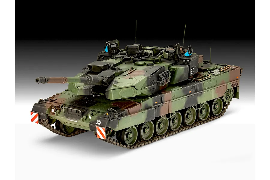 Revell 1/35 Leopard 2A7A1 Tank Scaled Plastic Model Starter Kit image 9