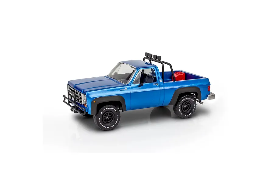 Revell 1/25 1978 Chevy 4X4 Pickup with Go-Kart &amp;amp; Trailer Scaled Plastic Model Kit image 3