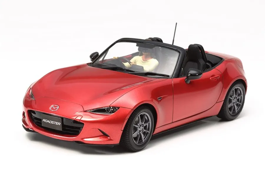 Tamiya 1/24 Mazda Roadster/MX-5 Scaled Plastic Model Kit image 2
